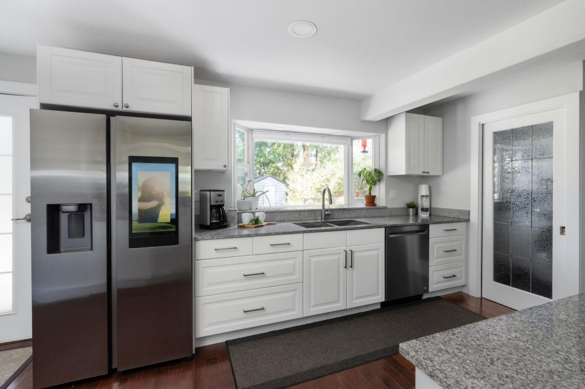 2704 Ailsa Crescent 10