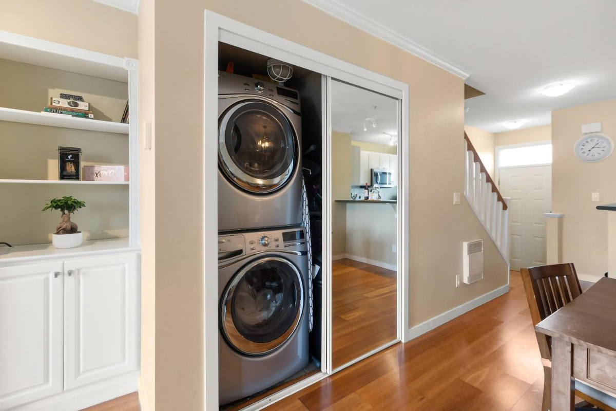 #113 4238 ALBERT STREET, BURNABY 11