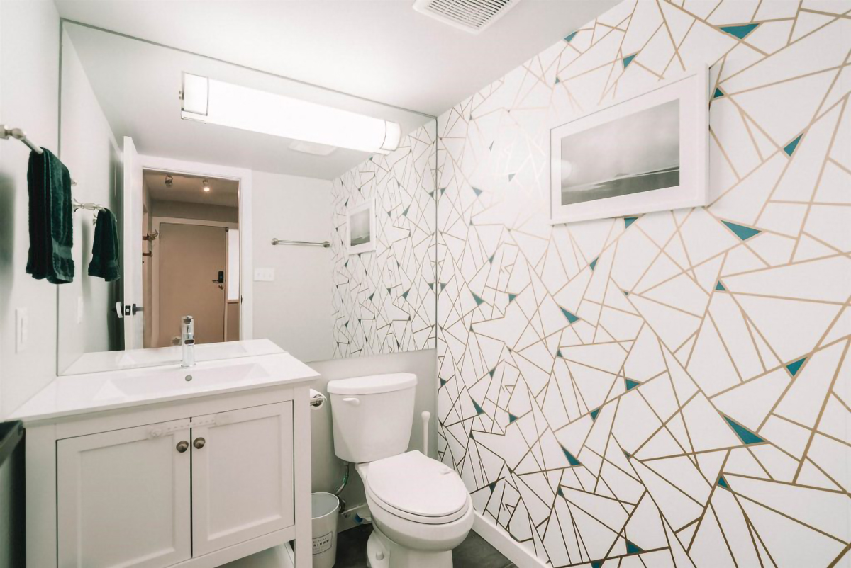 37-900 W 17TH STREET, NORTH VANCOUVER 14
