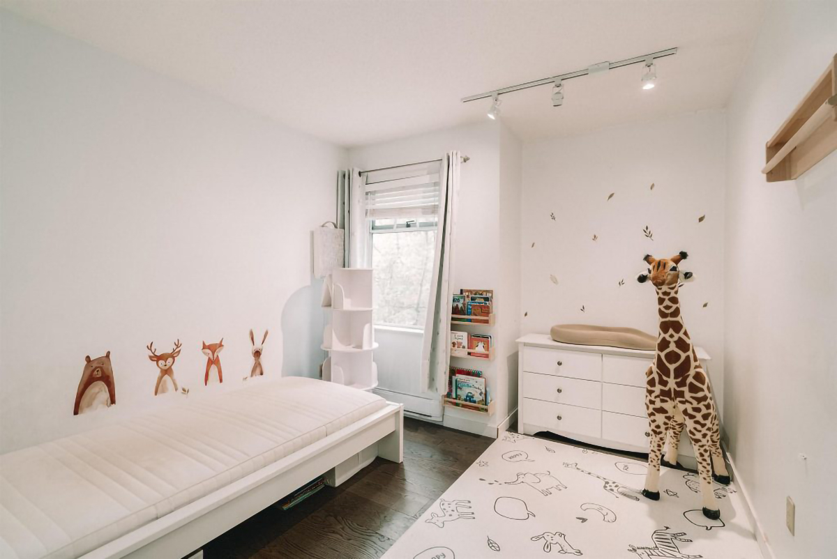 37-900 W 17TH STREET, NORTH VANCOUVER 16