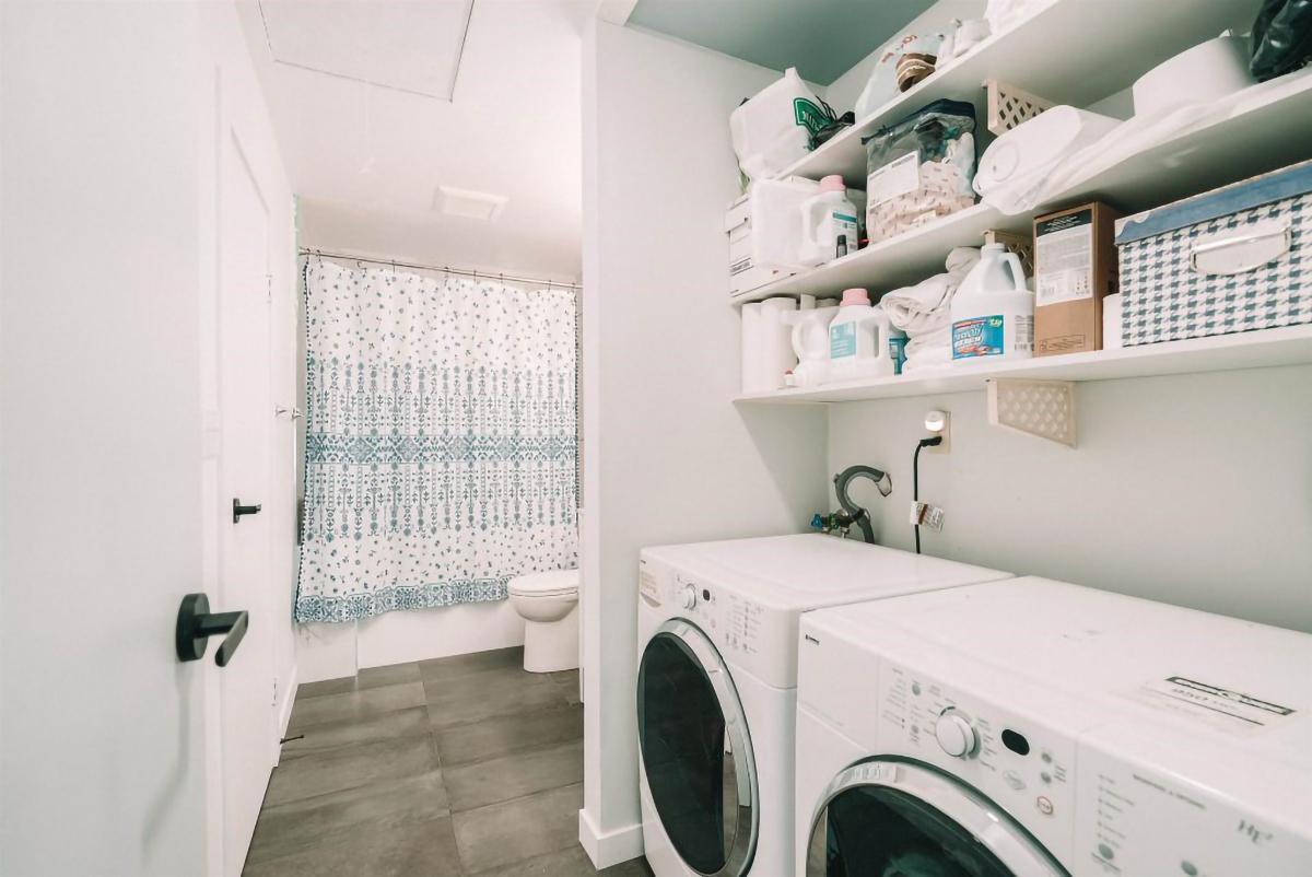 37-900 W 17TH STREET, NORTH VANCOUVER 19