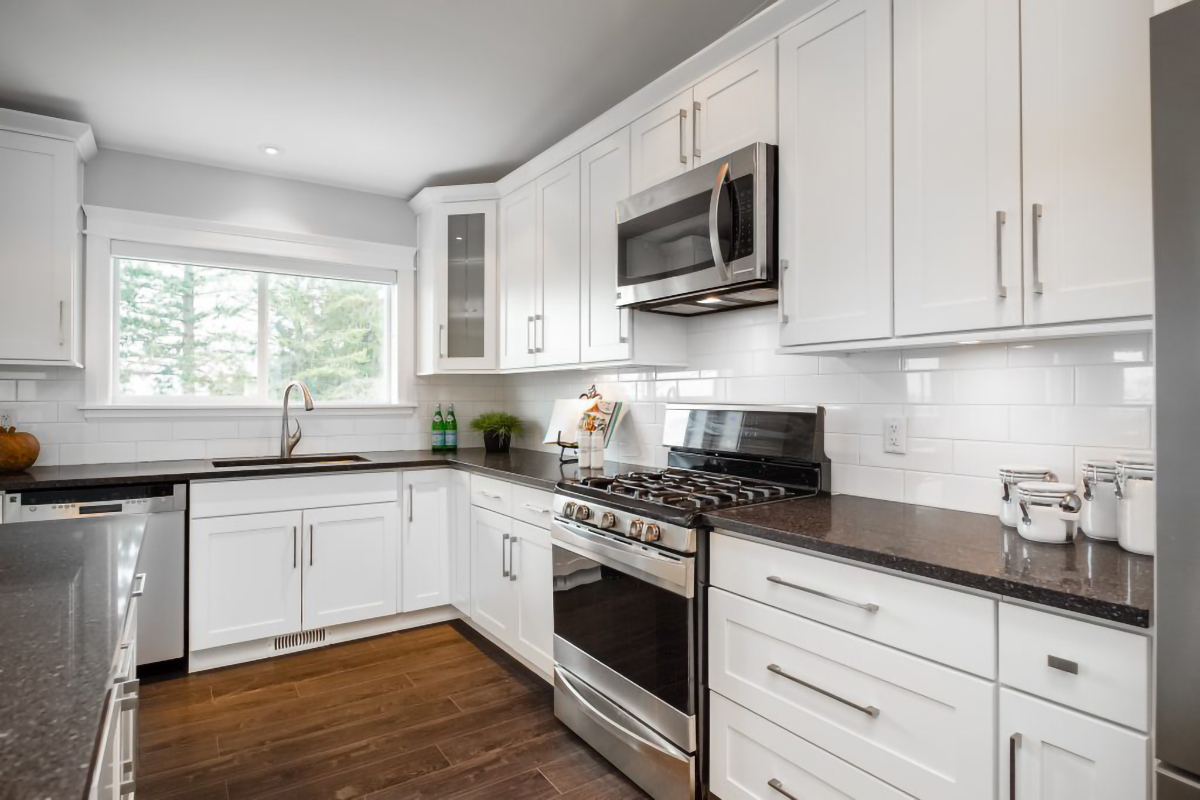 2616 Jones Ave, North Vancouver 22