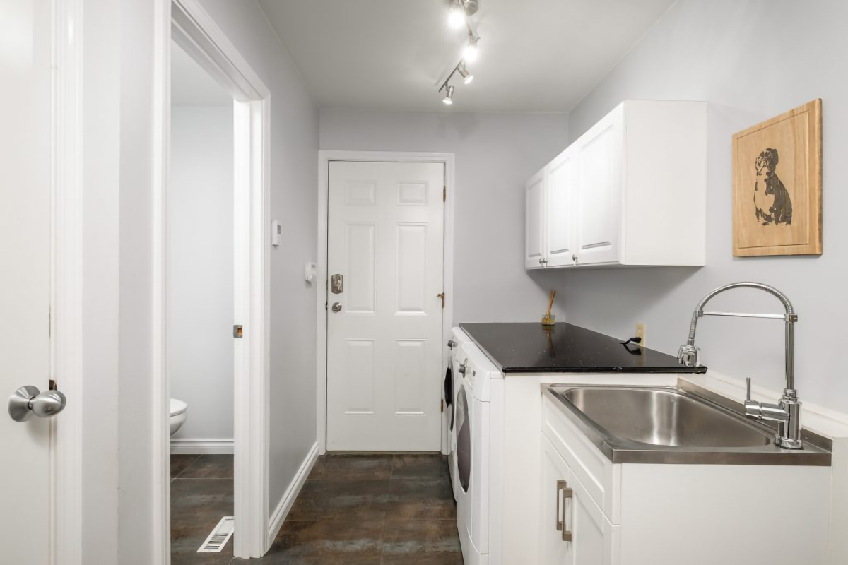 2545 Edgemont Blvd, North Vancouver 27