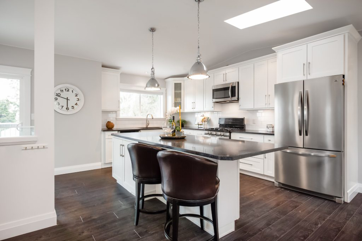 2616 Jones Ave, North Vancouver 18