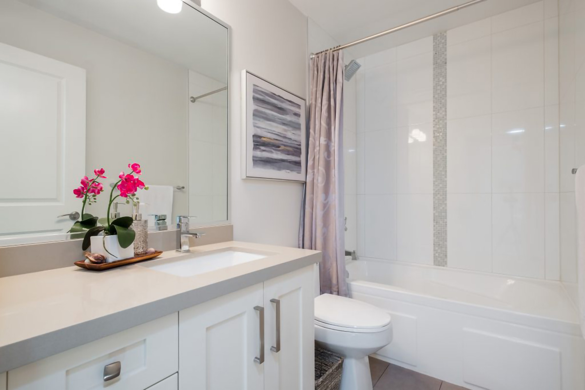 248 E 6th Street, North Vancouver 29