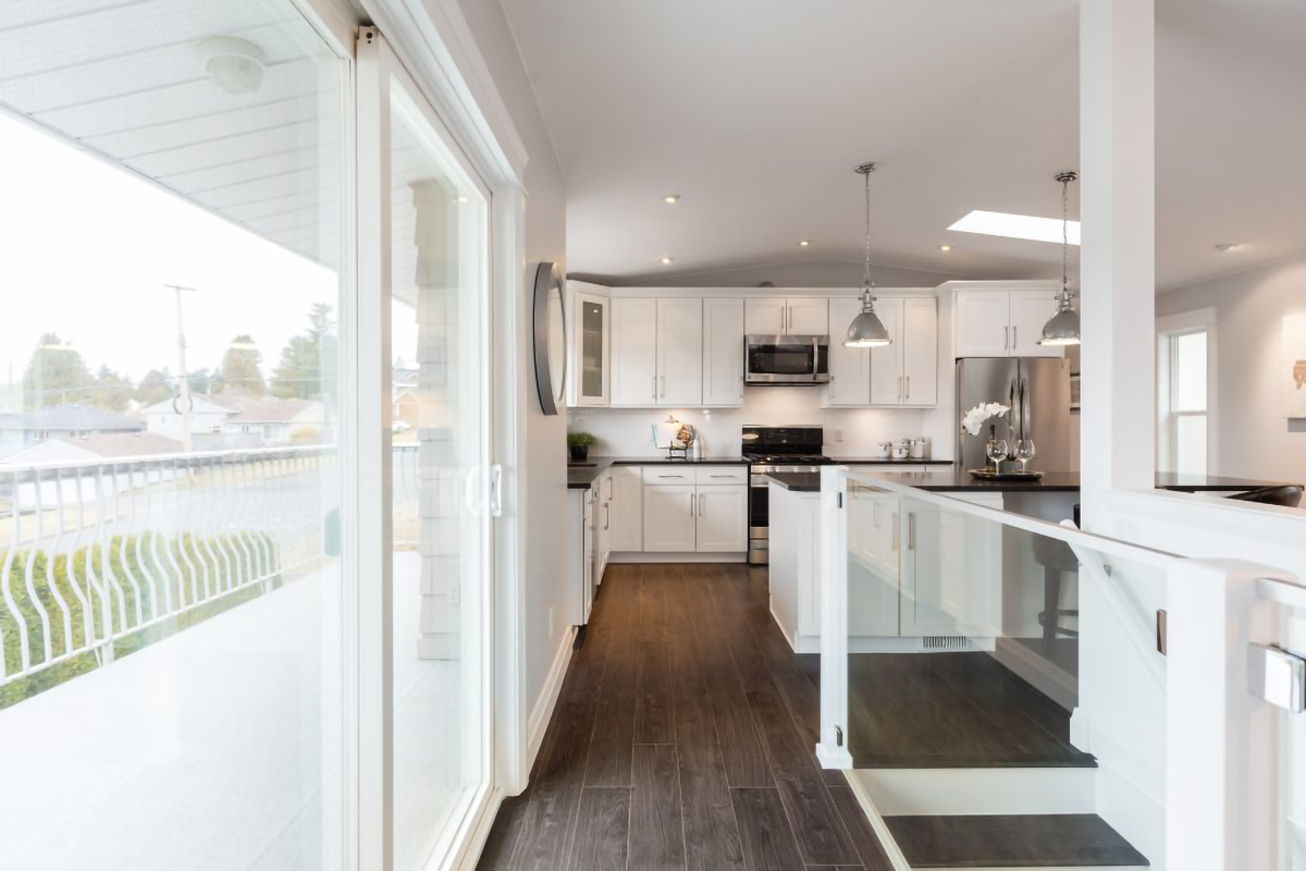 2616 Jones Ave, North Vancouver 24