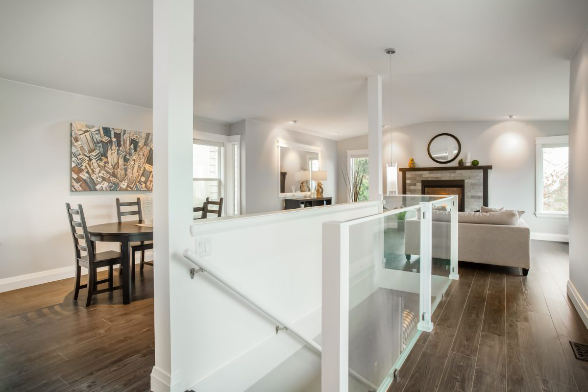 2616 Jones Ave, North Vancouver 25