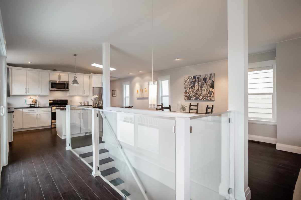 2616 Jones Ave, North Vancouver 28