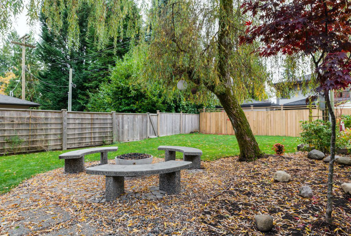 1079 Canyon Boulevard, North Vancouver 35