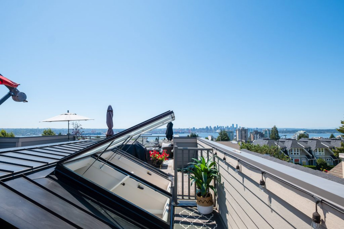 248 E 6th Street, North Vancouver 35