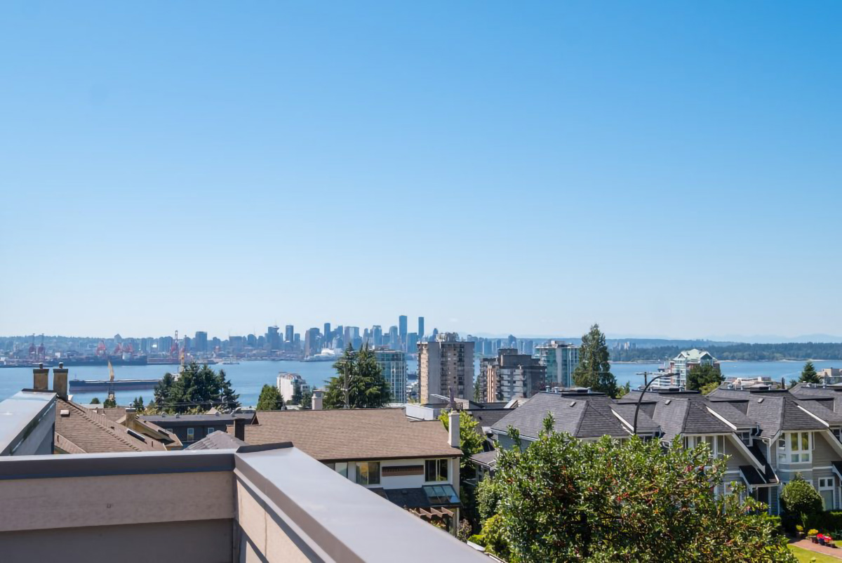 248 E 6th Street, North Vancouver 36