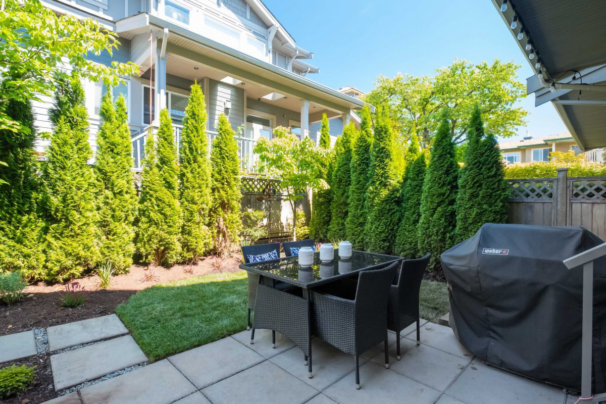 248 E 6th Street, North Vancouver 39