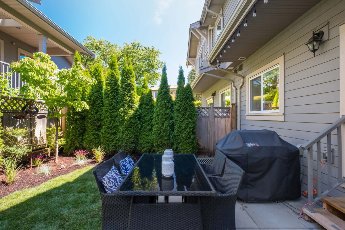 248 E 6th Street, North Vancouver 40