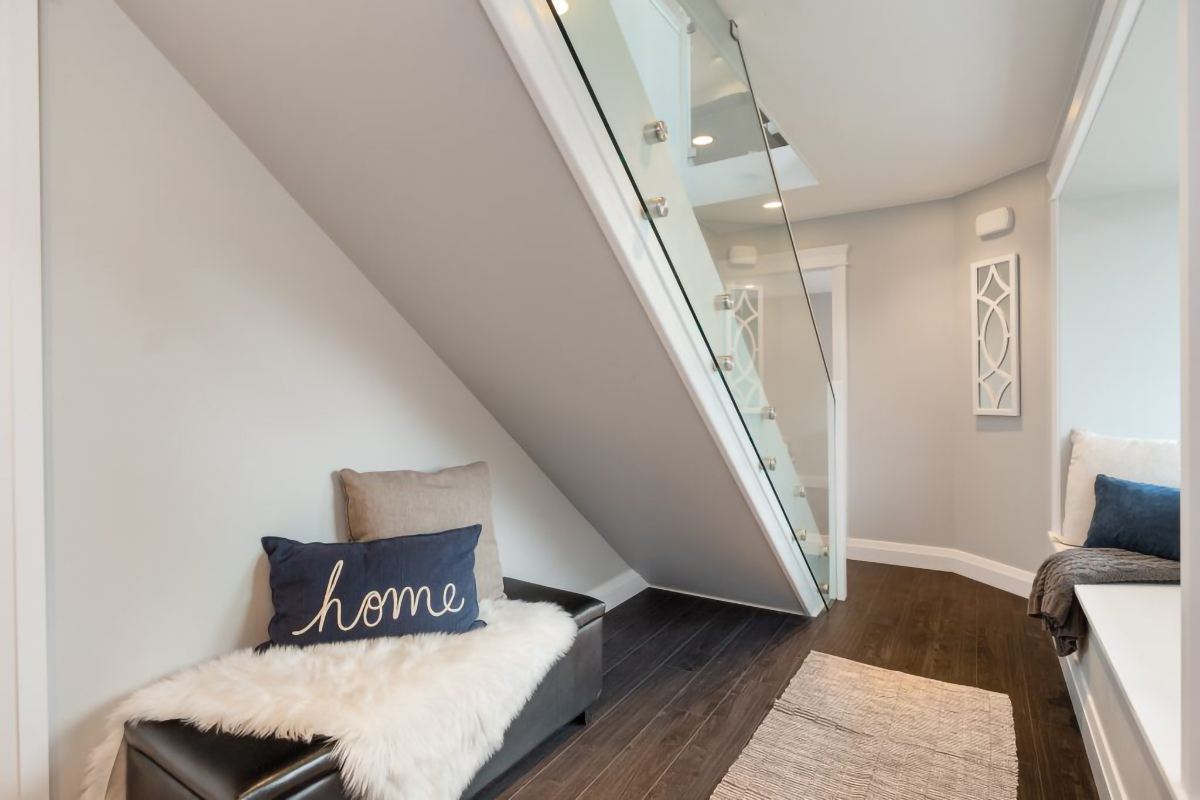 2616 Jones Ave, North Vancouver 34