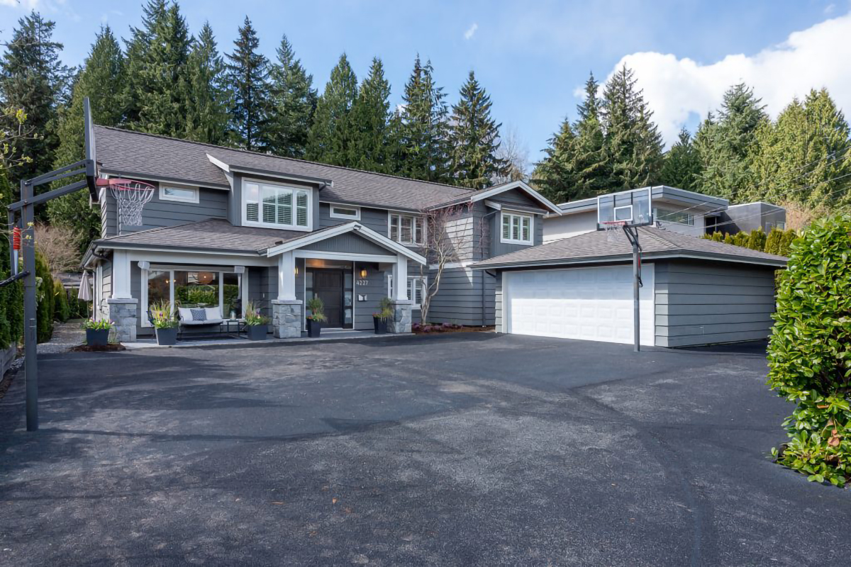 4227 Lions Ave, North Vancouver 4
