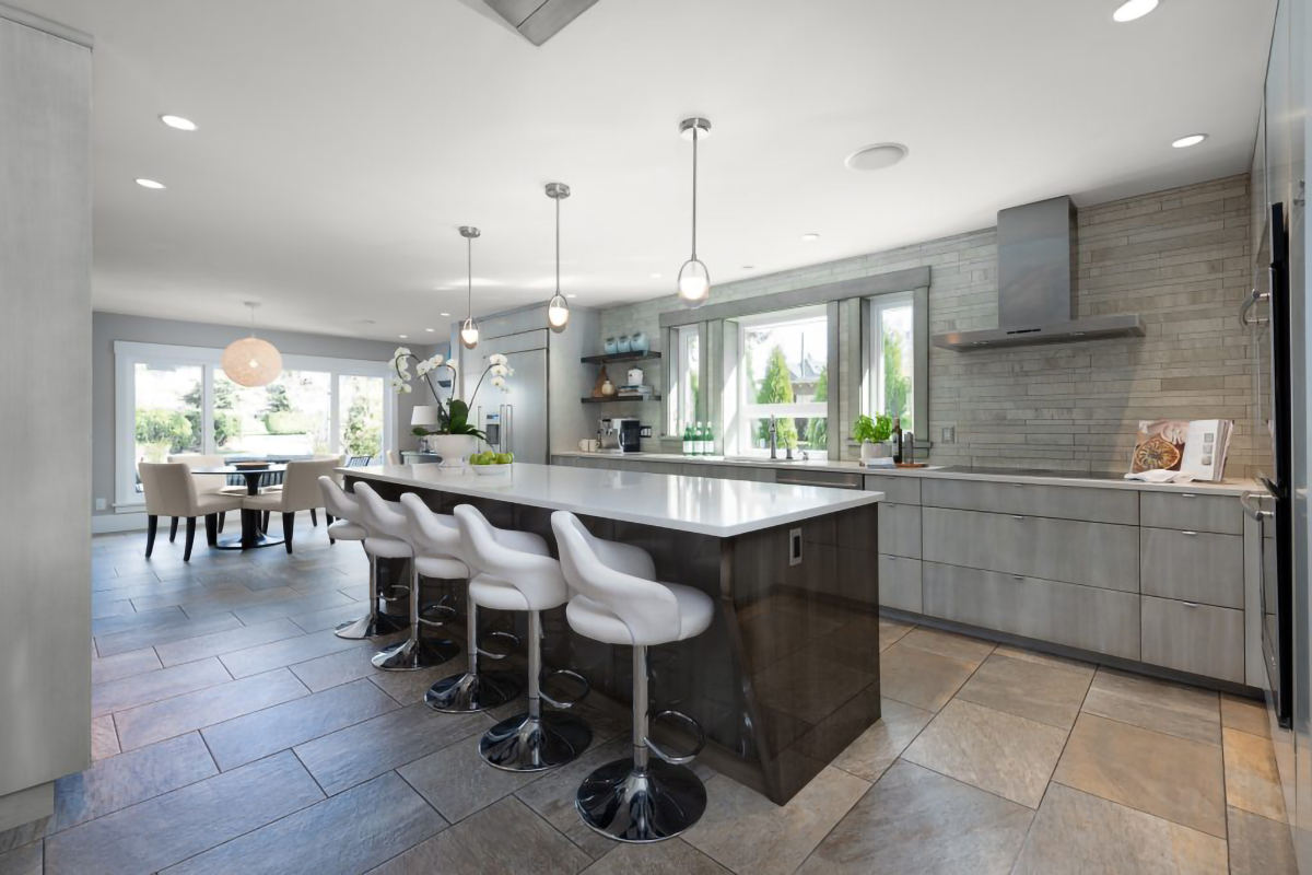 4227 Lions Ave, North Vancouver 3