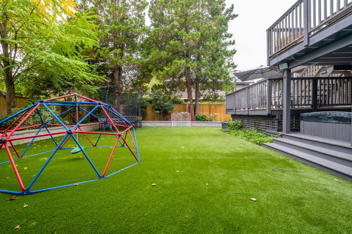 2545 Edgemont Blvd, North Vancouver 49