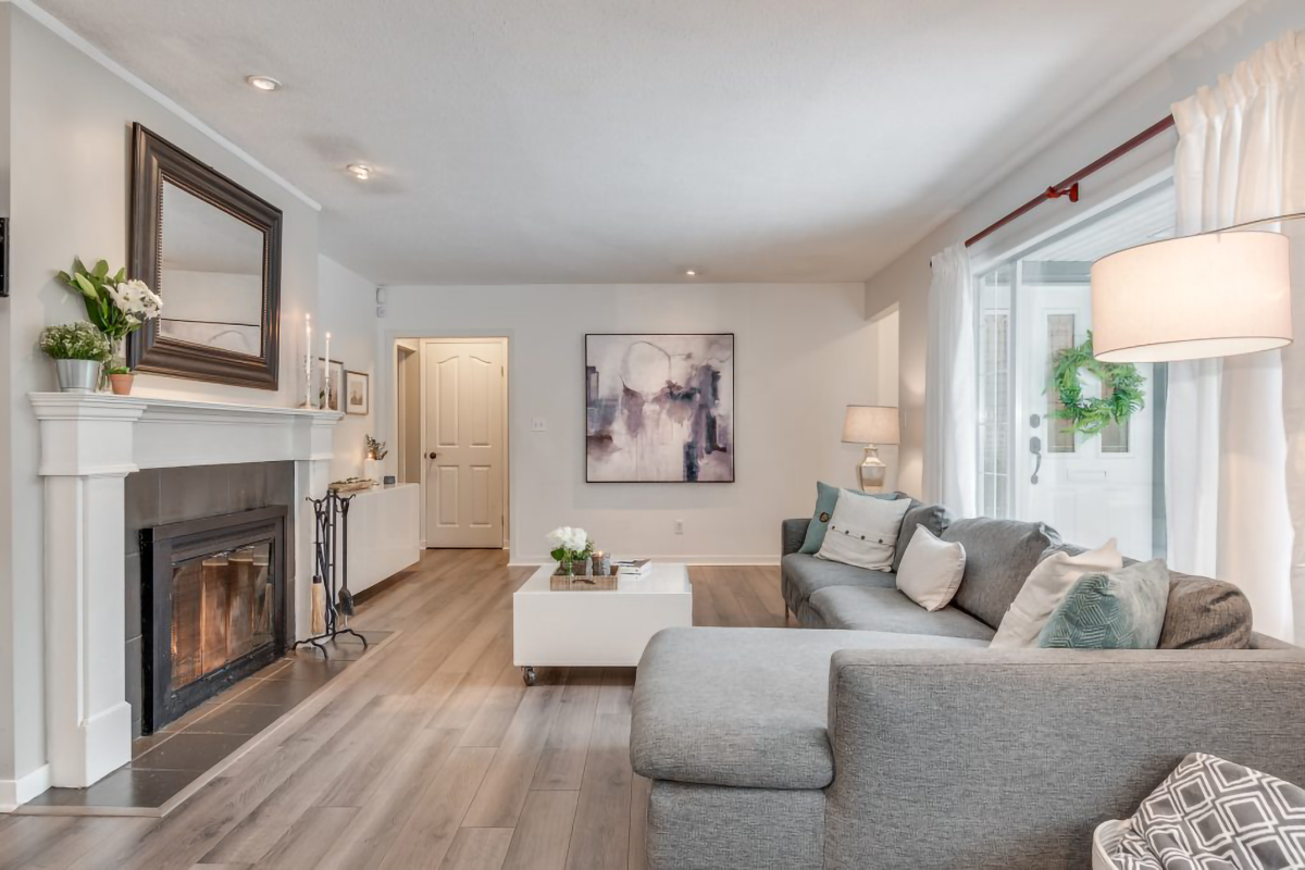 553 W 23rd St, North Vancouver