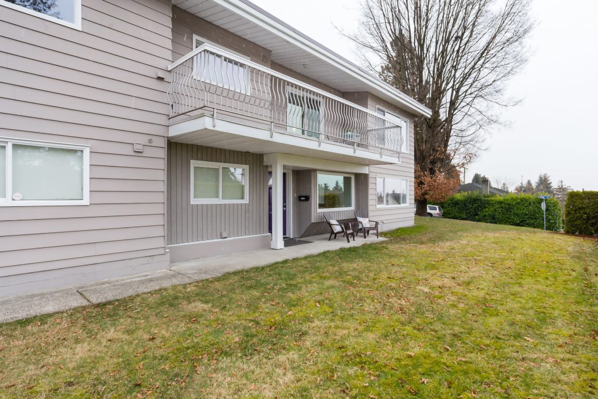 2616 Jones Ave, North Vancouver 42