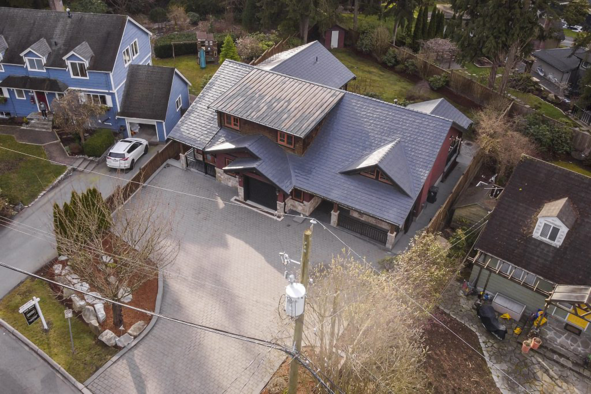 3083 Plymouth Drive, North Vancouver 16