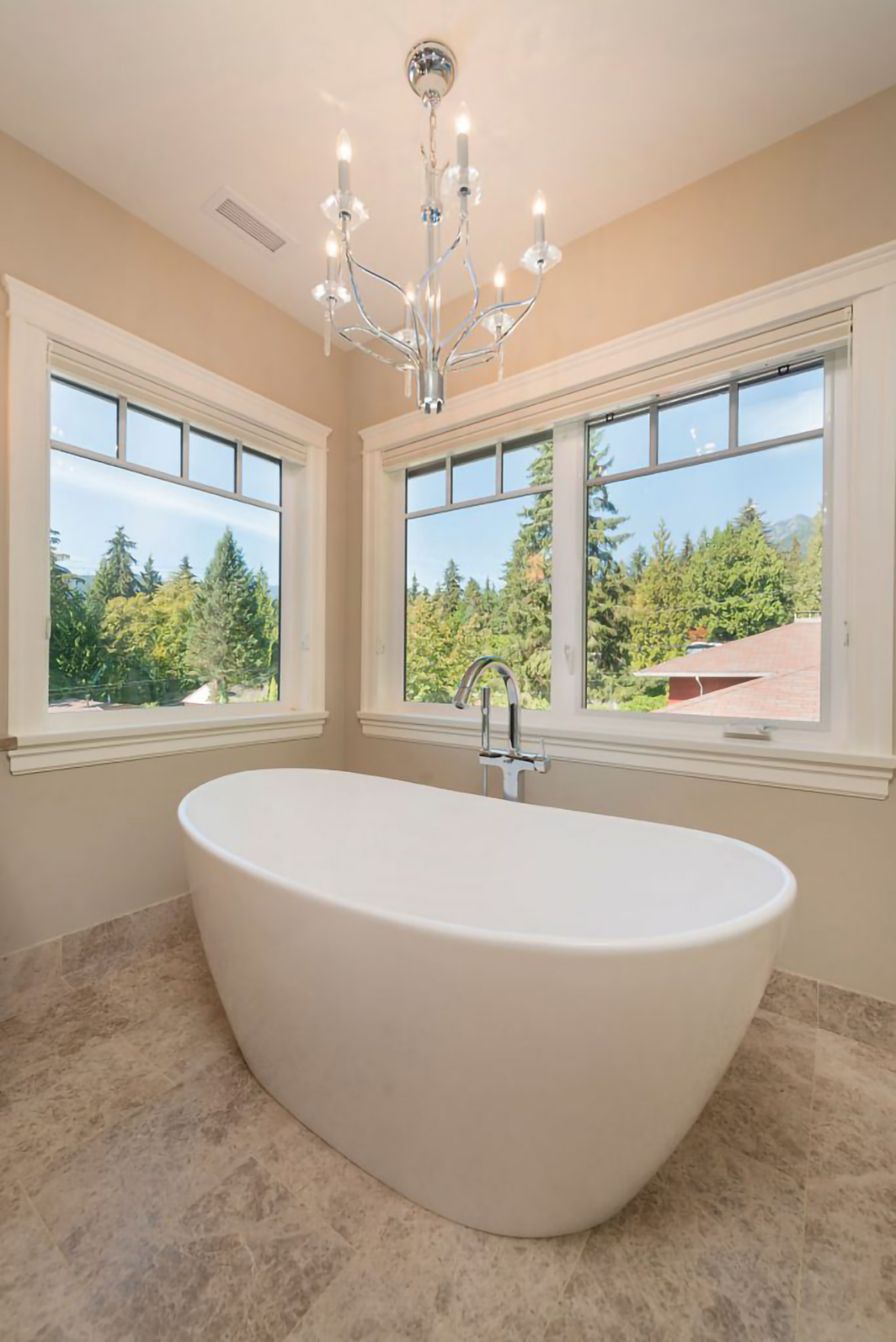 946 Clements Ave, North Vancouver 9