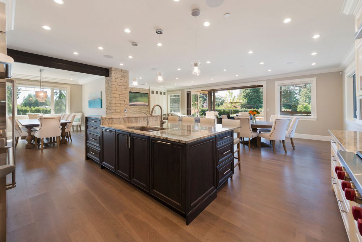 946 Clements Ave, North Vancouver 21
