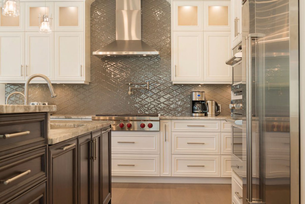 946 Clements Ave, North Vancouver 23