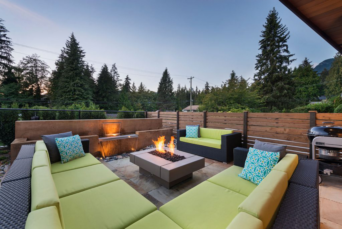 946 Clements Ave, North Vancouver 28