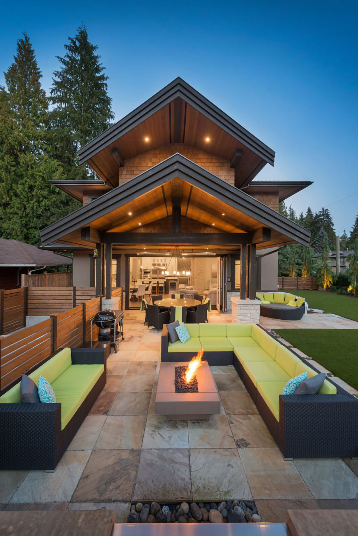 946 Clements Ave, North Vancouver 33