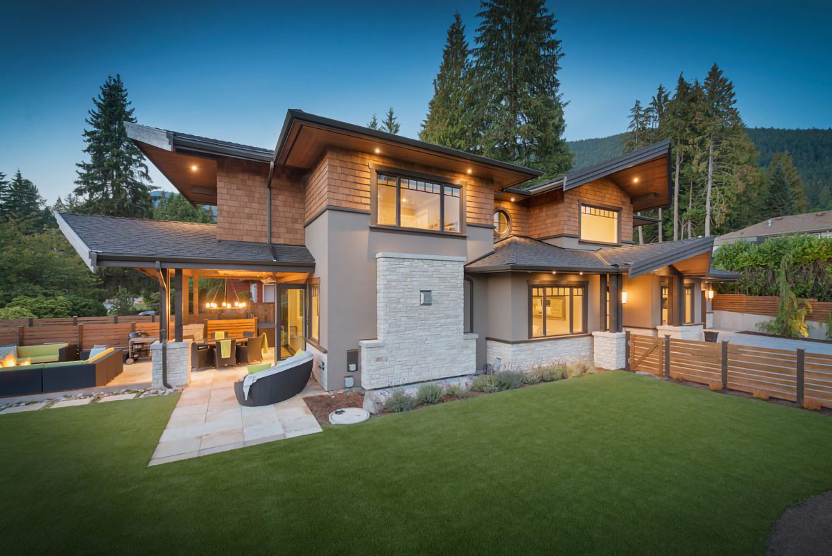 946 Clements Ave, North Vancouver 34