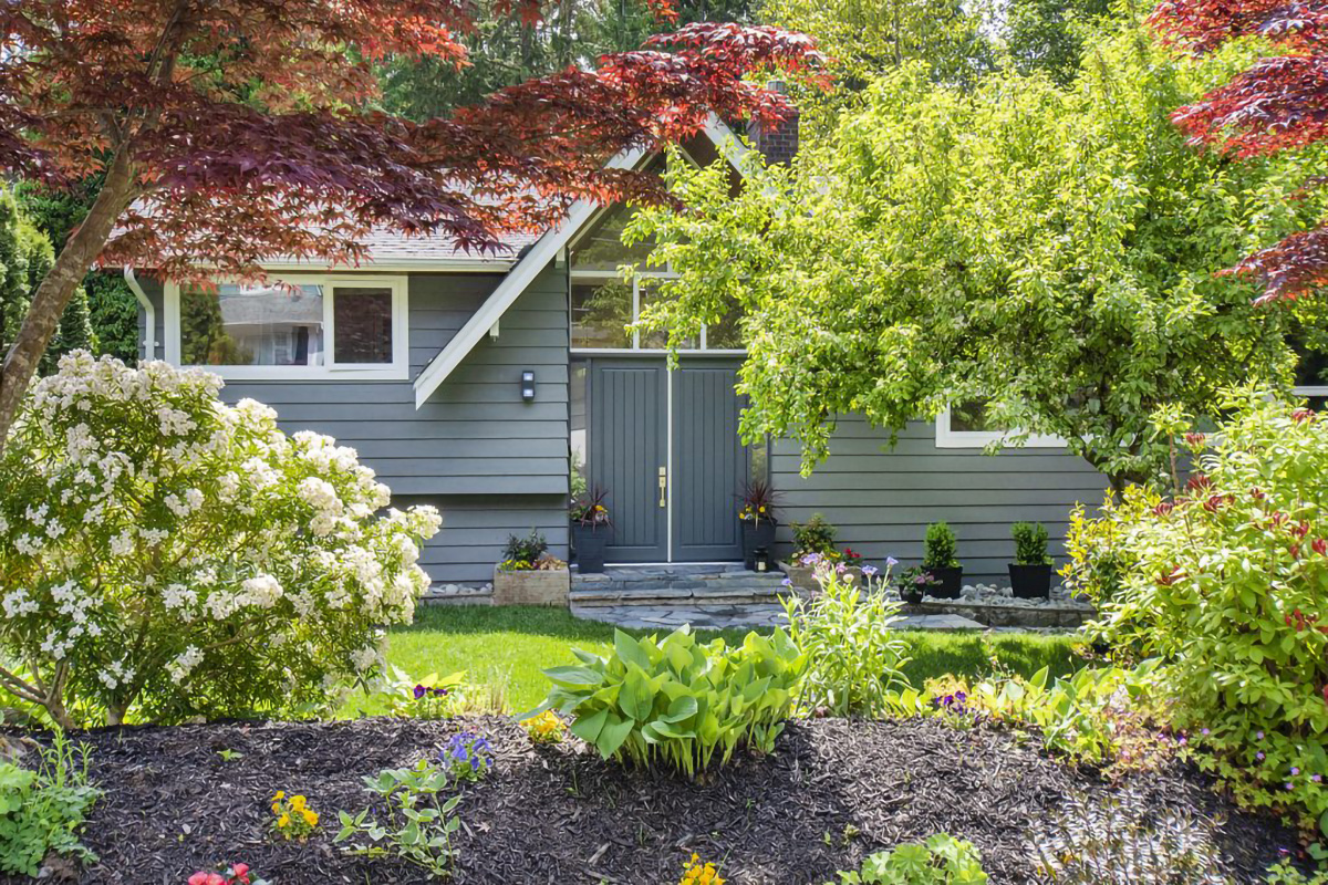 979 Prospect Ave, North Vancouver 2