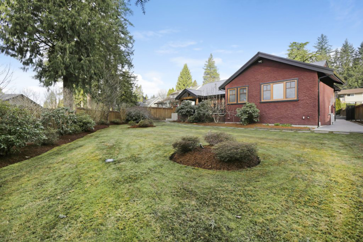 3083 Plymouth Drive, North Vancouver 22