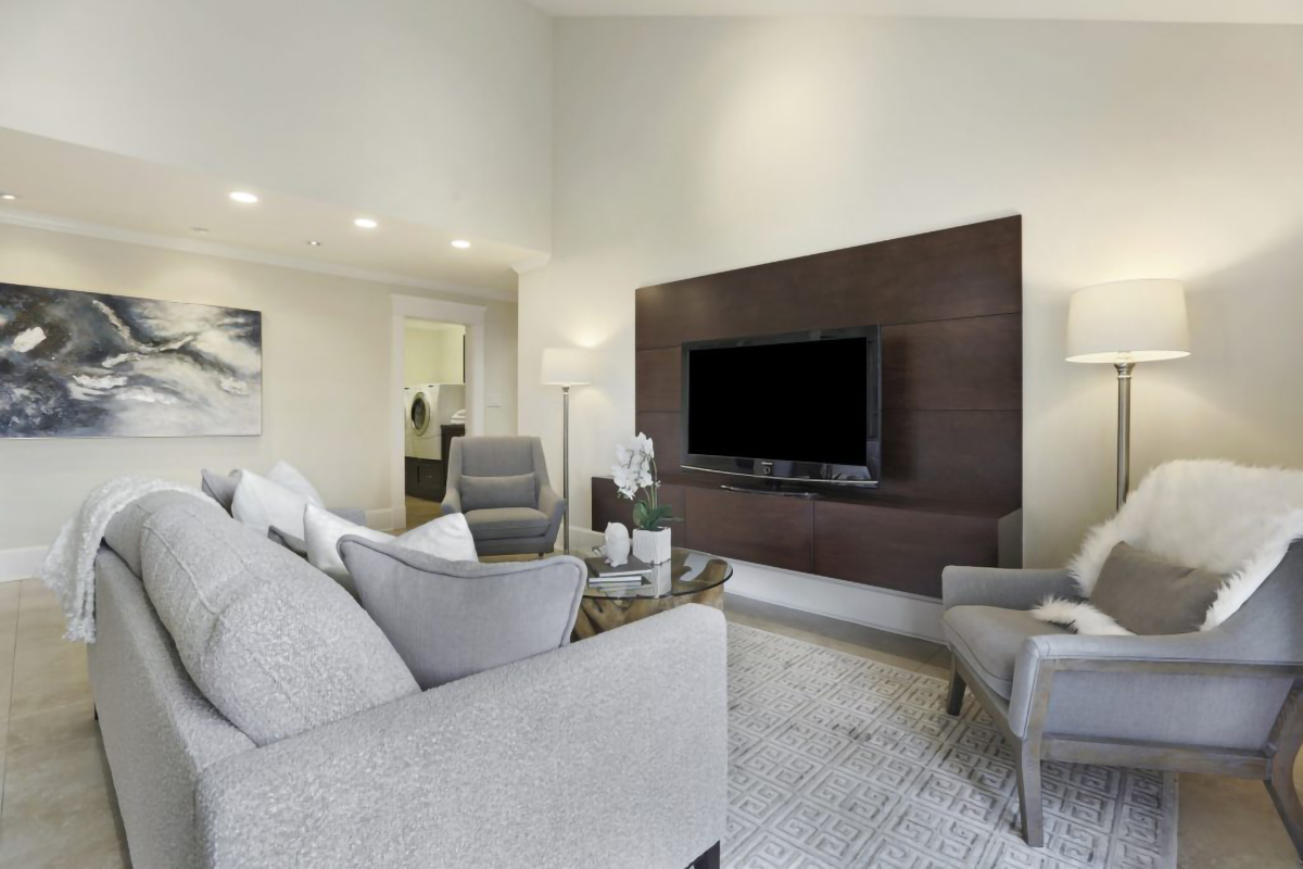 3083 Plymouth Drive, North Vancouver 45