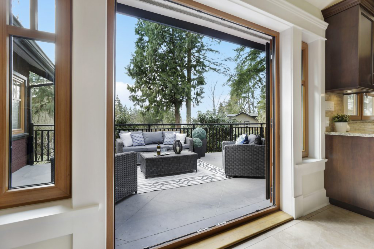 3083 Plymouth Drive, North Vancouver 46