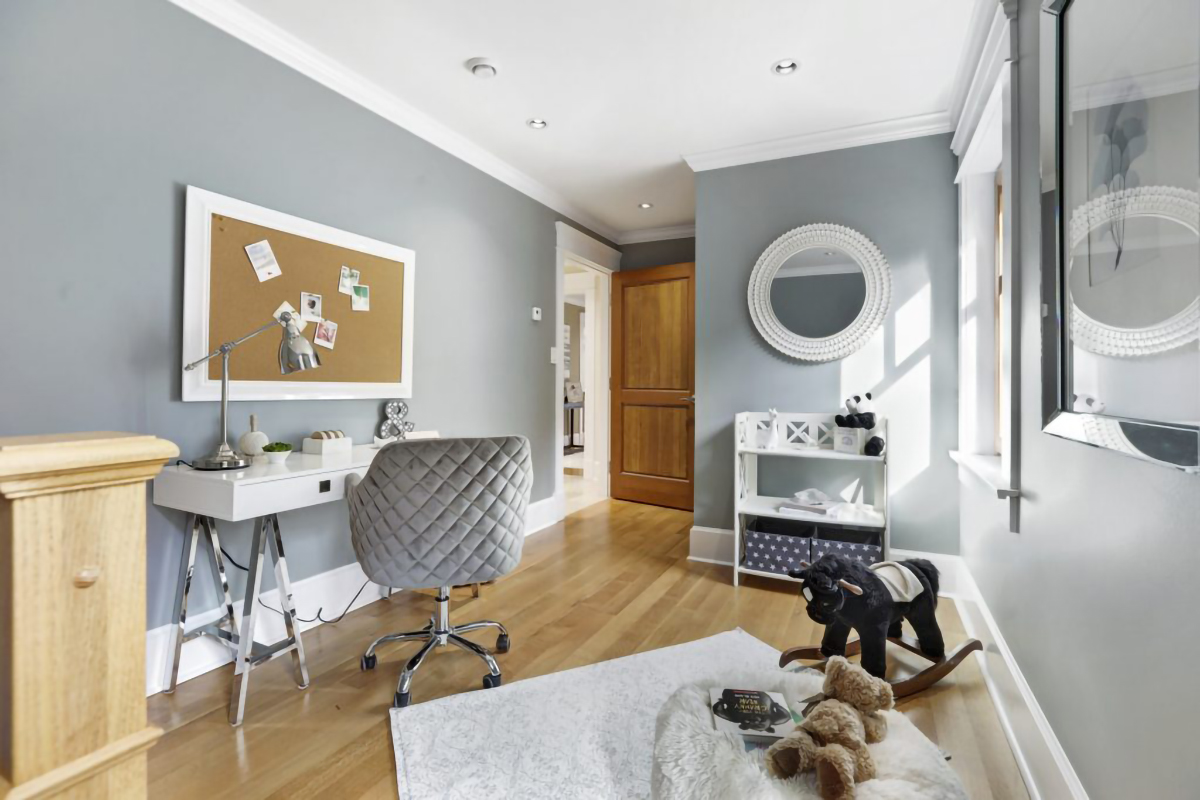 3083 Plymouth Drive, North Vancouver 55
