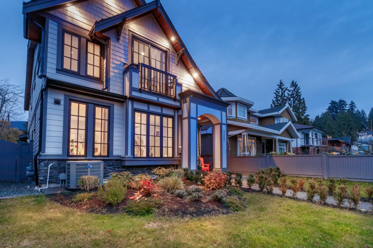 322 E 19th St, North Vancouver 5