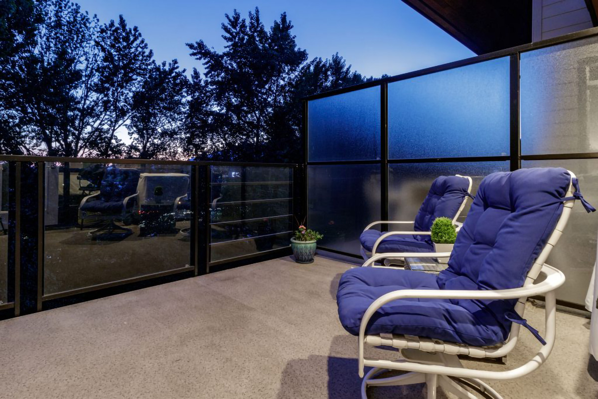 #628 - 723 W 3rd St, North Vancouver 23