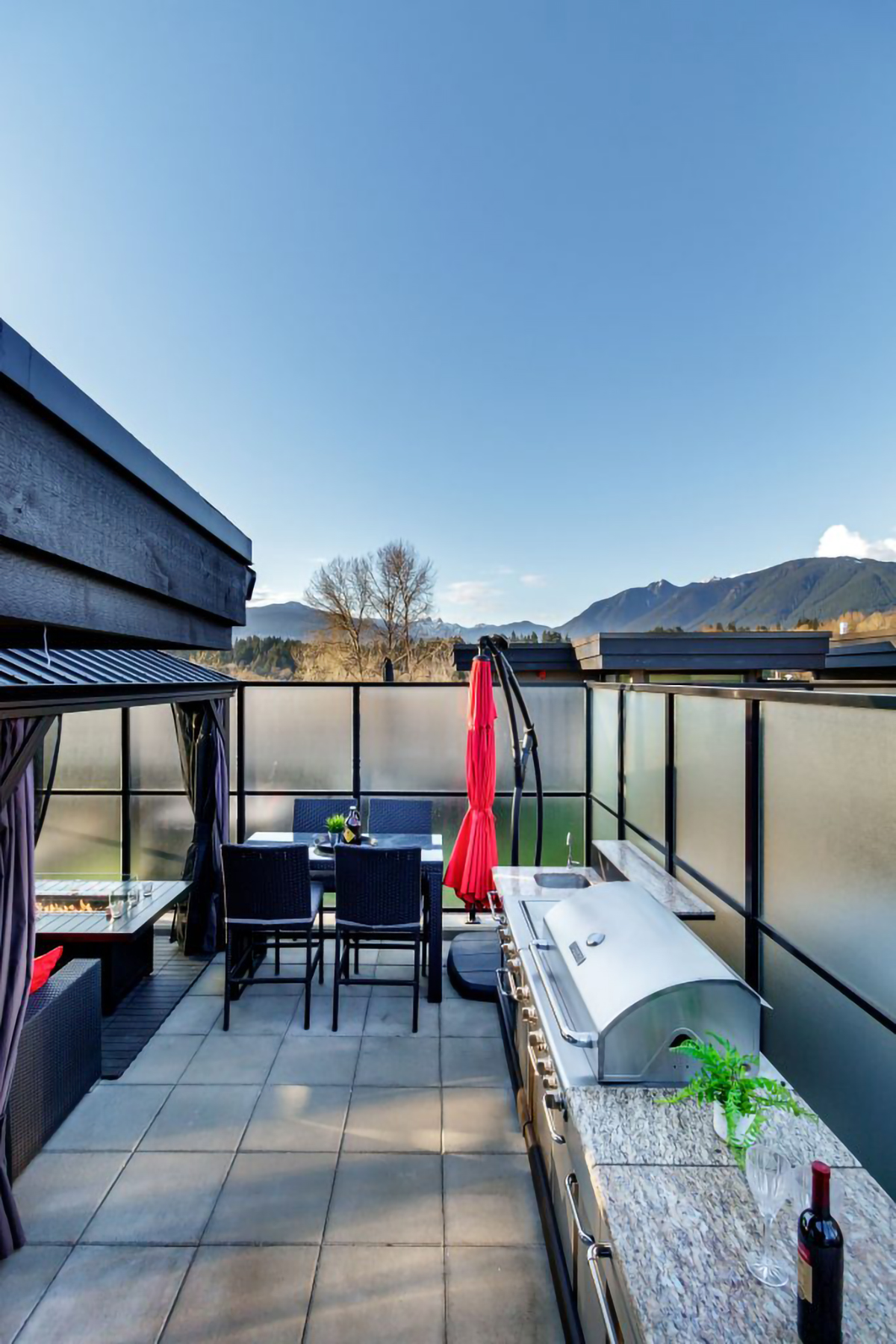 #606 - 733 W 3rd St, North Vancouver 24