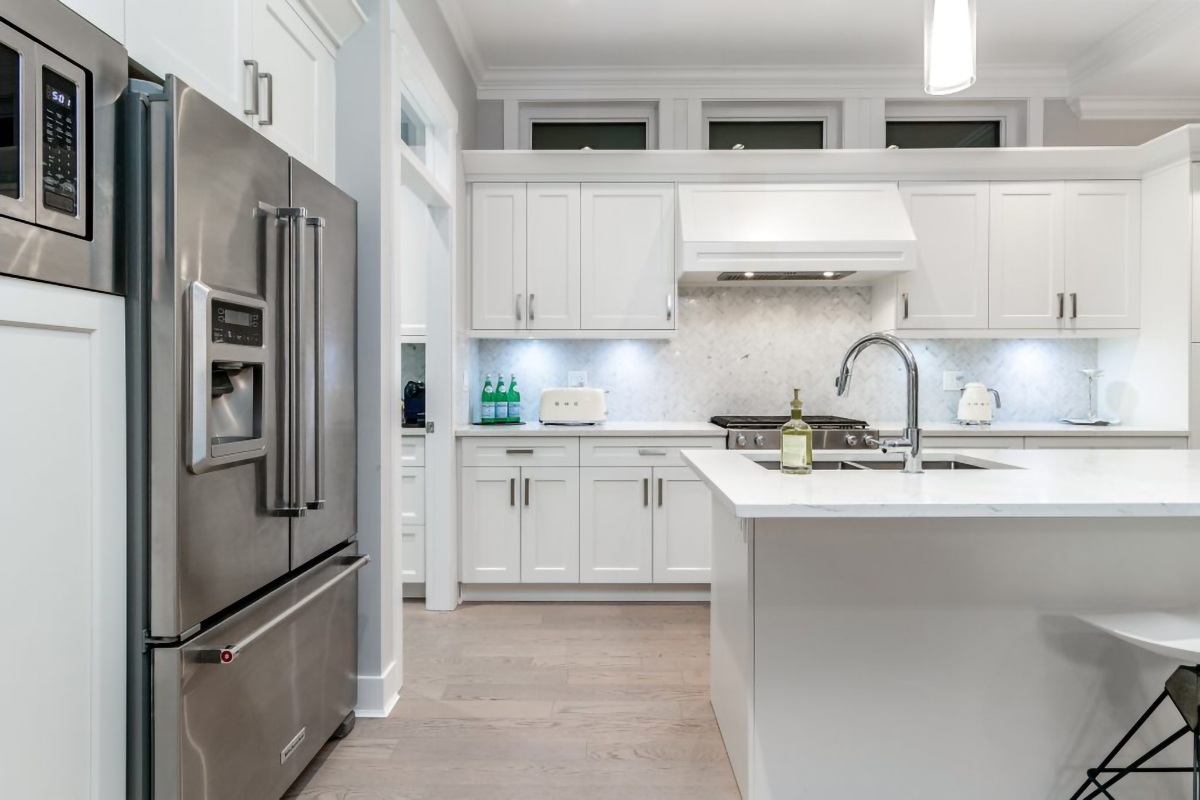 322 E 19th St, North Vancouver 24