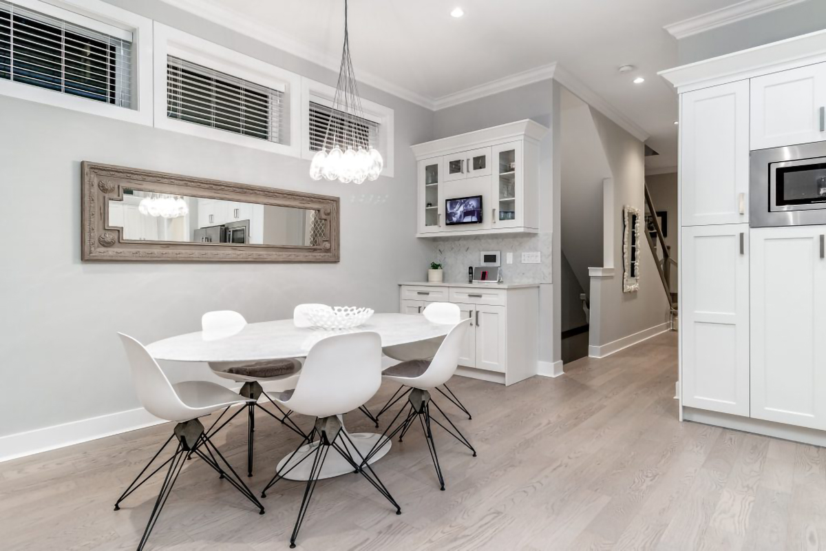 322 E 19th St, North Vancouver 28