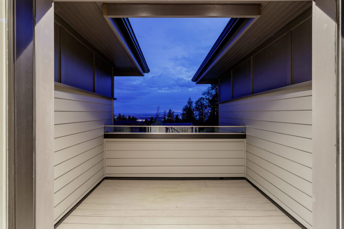286 Monteray Avenue, North Vancouver 26