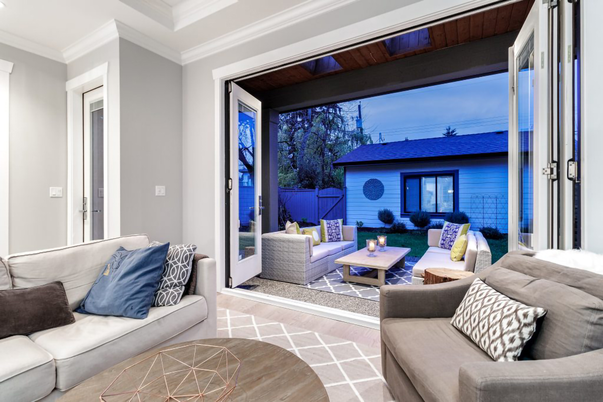 322 E 19th St, North Vancouver 33