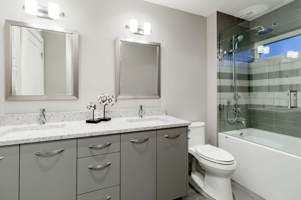 286 Monteray Avenue, North Vancouver 39