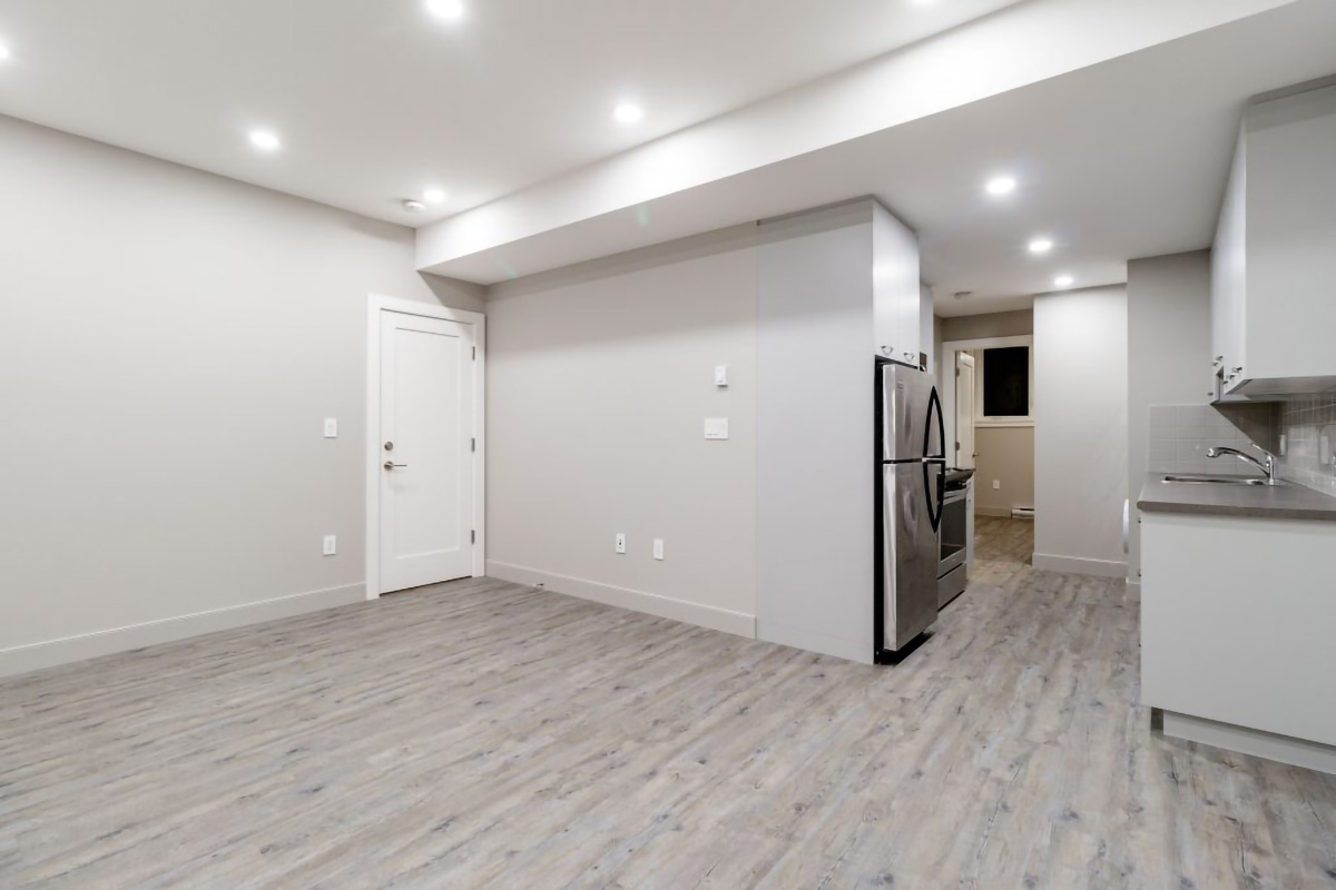 286 Monteray Avenue, North Vancouver 42