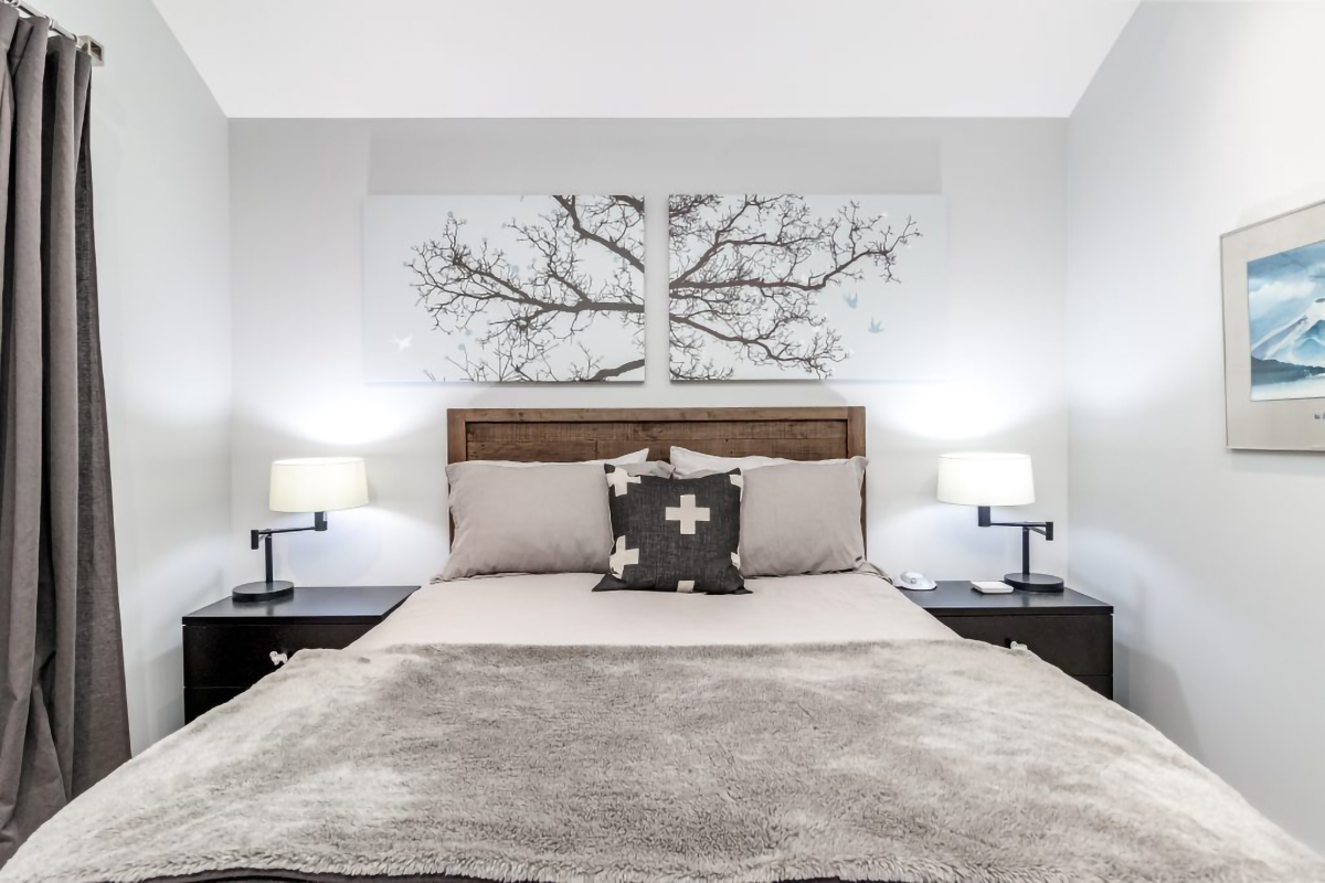322 E 19th St, North Vancouver 46