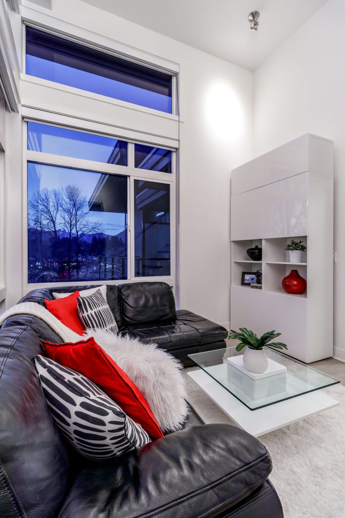 #606 - 733 W 3rd St, North Vancouver 58