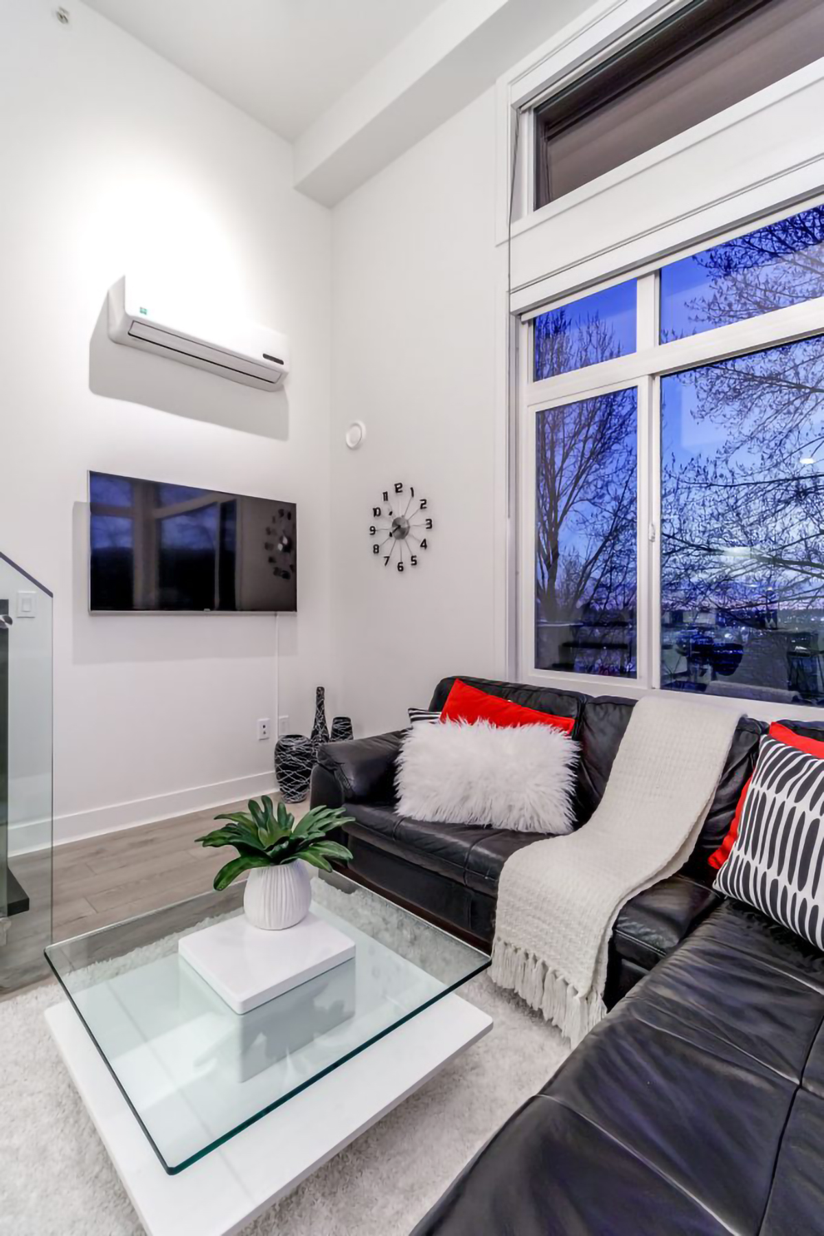 #606 - 733 W 3rd St, North Vancouver 59