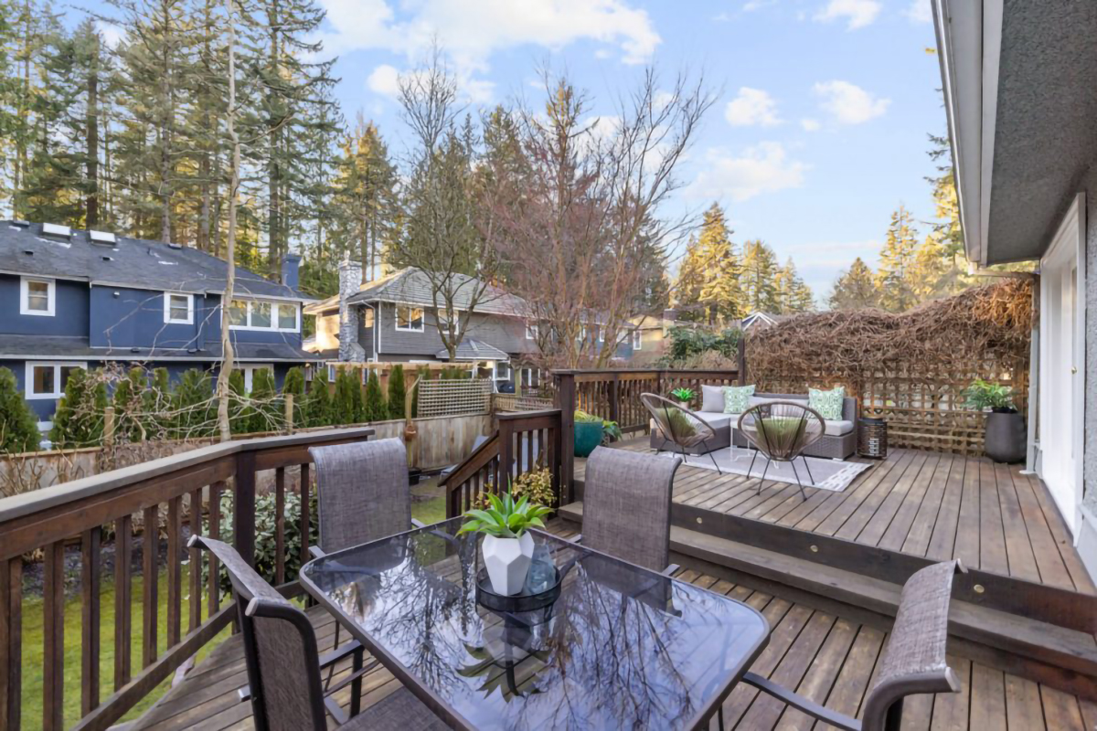 1949 Mackay Avenue, North Vancouver 12