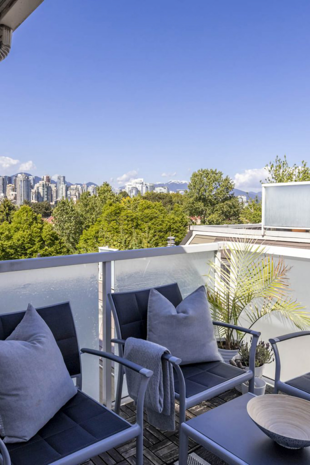 B2 - 1100 W 6th Ave, Vancouver 53