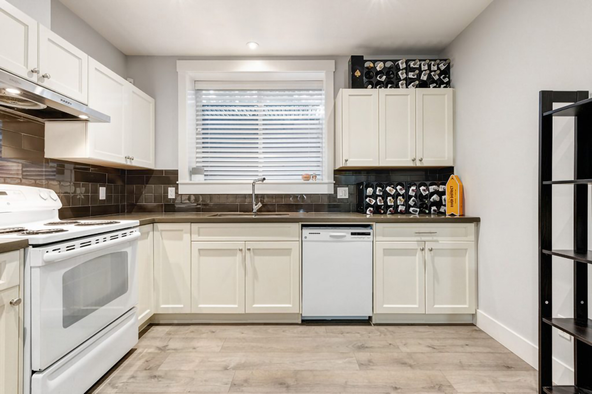 617 Mahon Ave, North Vancouver 27